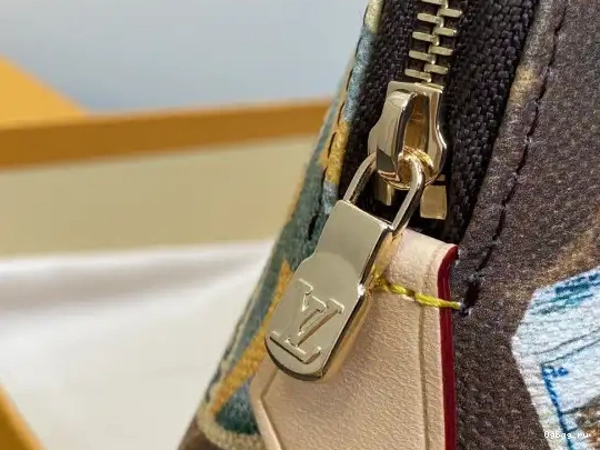 Vuitton POUCH COSMETIC Louis 0328